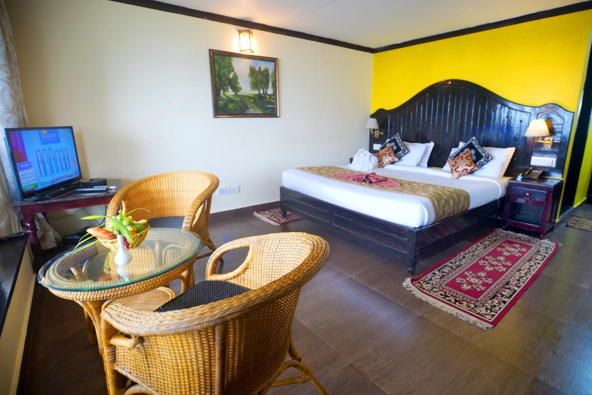 Camelot Resort Munnar Exterior photo