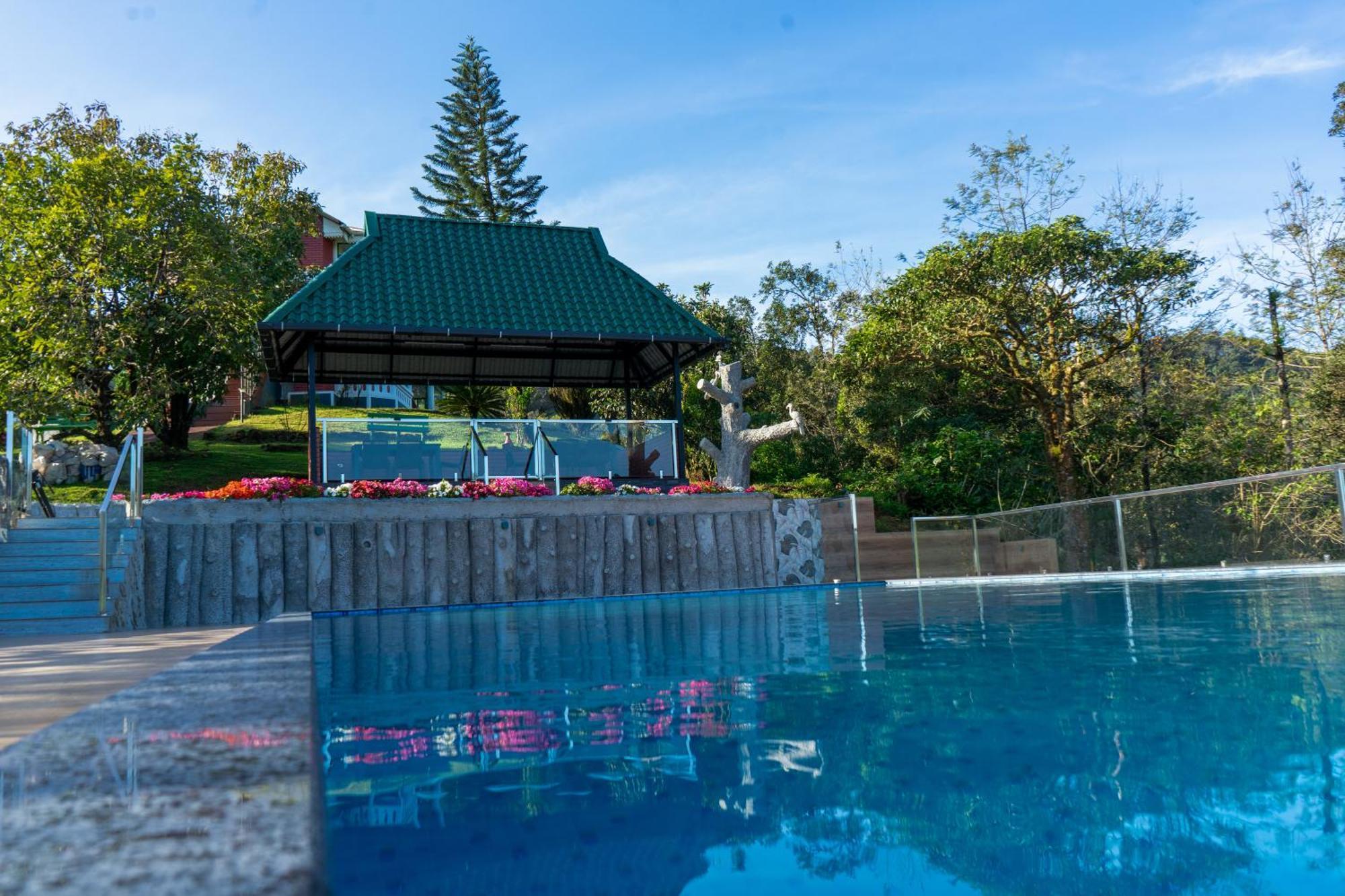 Camelot Resort Munnar Exterior photo