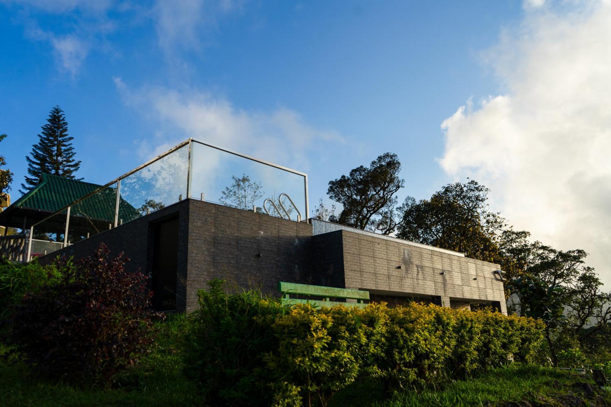 Camelot Resort Munnar Exterior photo