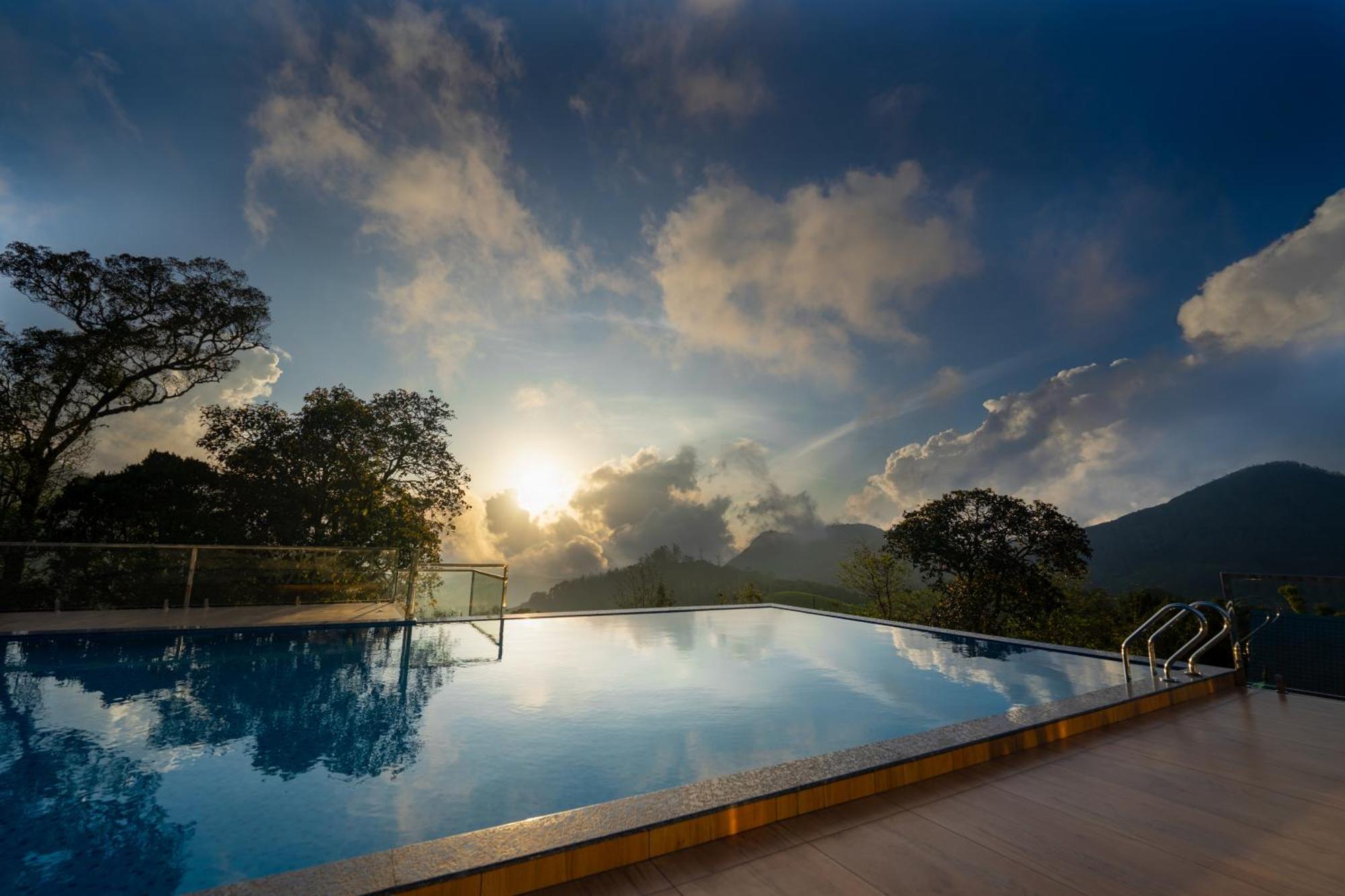 Camelot Resort Munnar Exterior photo